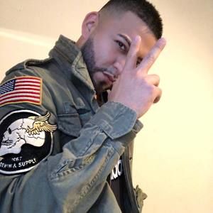 Meet your Posher, Samuel